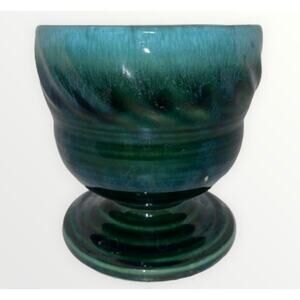 VTG Hull Pottery Planter F34 USA GreenBlue Foam Drip Glaze Swirl Pedestal bottom